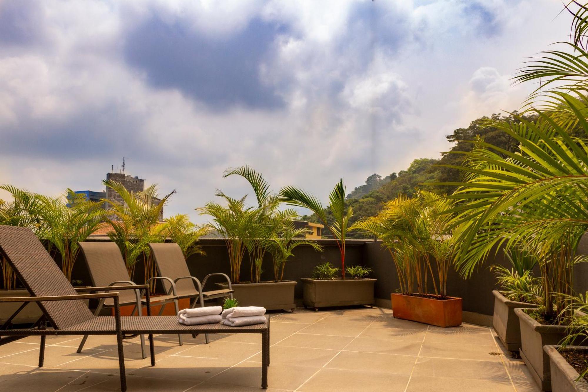 Vvc Hotel'S Villavicencio Esterno foto